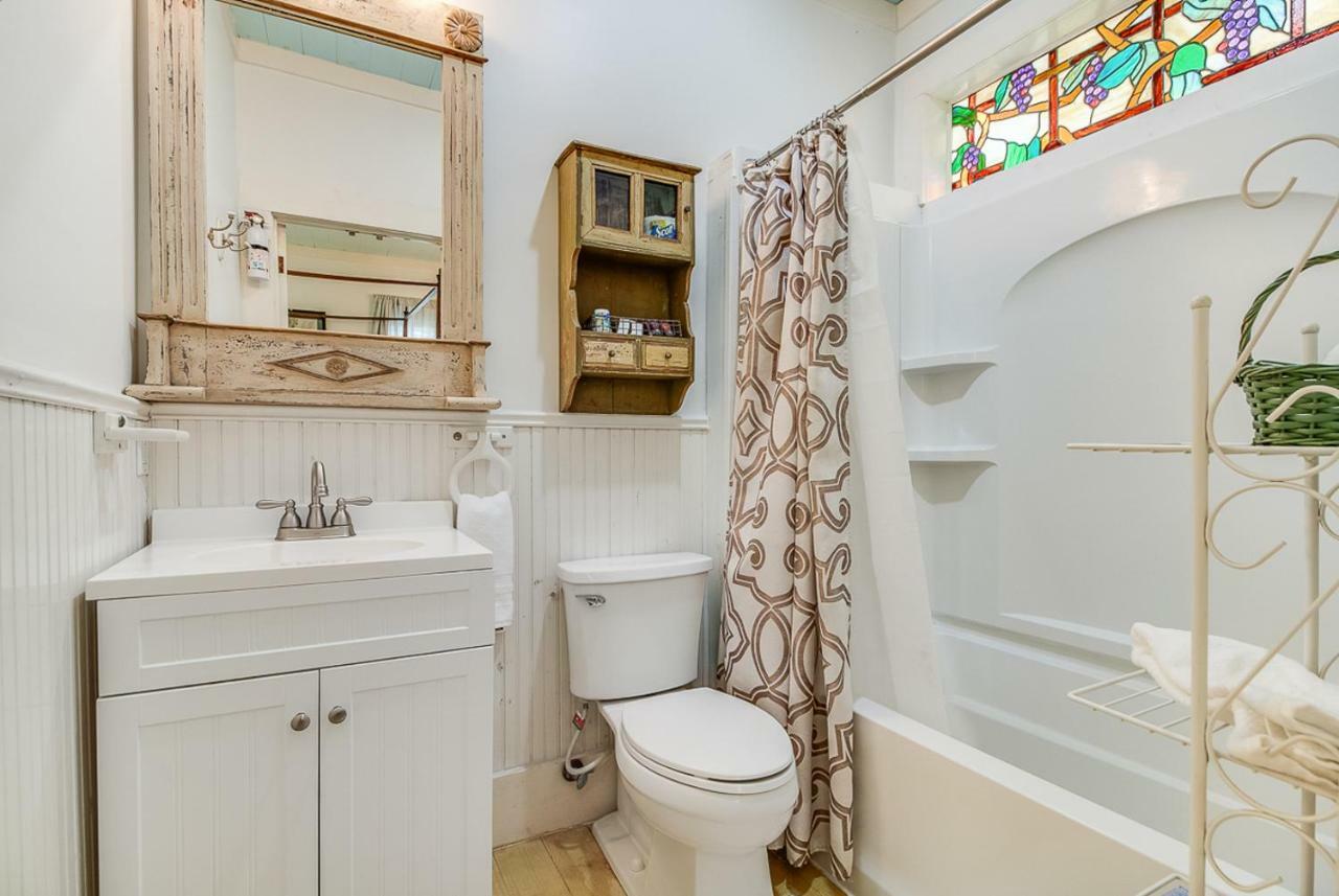 T'Frere'S Bed & Breakfast Lafayette Εξωτερικό φωτογραφία